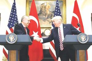 土總統埃爾多安和特朗普舉行聯合記者招待會。（互聯網）