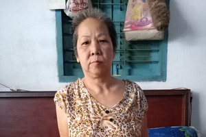 杜笑金的半邊身仍癱瘓無力。