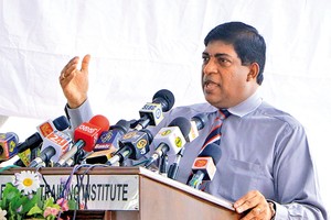 圖為斯里蘭卡民主社會主義共和國新任外交部長拉維‧卡魯納納亞克。（圖源：互聯網）