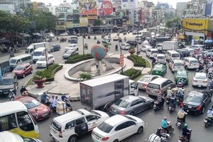 圖為新平郡賈父陵交通環島的堵車焦點所在。（示意圖來源：互聯網）