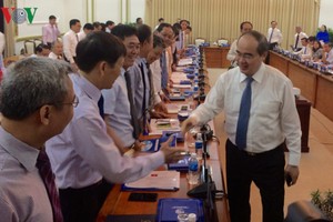 市委書記阮善仁接見越南駐外國外交使節團長。（圖源：VOV）