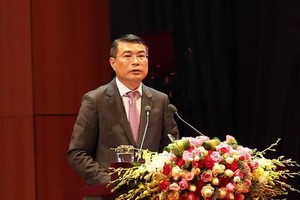 國家銀行行長黎明興在會議上闡述了各國會代表的意見。（圖源：互聯網）