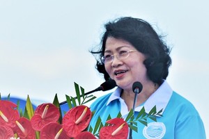 國家副主席鄧氏玉盛出席並致開幕詞。（圖源：G.M）