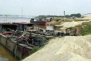 因採沙許可證不再獲延期，阿方向省領導連續發恐嚇短信，犯下恐怖罪行。（示意圖源：互聯網）