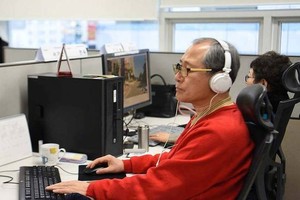 圖為“永遠年輕”的工作場景。（圖源：互聯網）