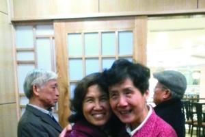 作者與越南朋友久別重逢啦。