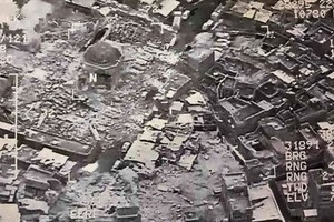 位於摩蘇爾西岸舊城區內的努里清真寺。（圖源：伊拉克軍方攝）