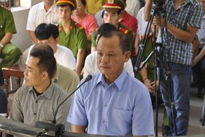 被告阮玉明在初審法庭上聽判。（圖源：互聯網）