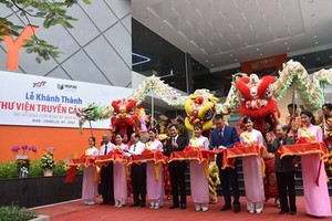 圖為孫德勝大學圖書館落成剪綵儀式。（圖源：孫德勝大學）
