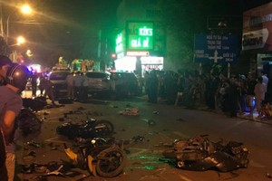 圖為蘇玉雲與何輝甲四岔路口約200米路段所發生的一起交通事故現場。（圖源：互聯網）