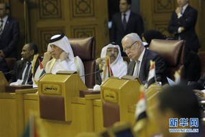 7月27日，在埃及首都開羅，巴勒斯坦外交部長馬勒基（右）參加阿拉伯國家聯盟（阿盟）外長級緊急會議。(圖源：新華網)