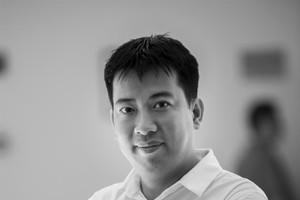 黃英秀文學家。