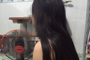 與記者接觸時，受害人Q女士的心裡還是無比恐懼慌乱。（圖源：丹元）