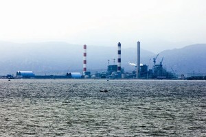 圖為永新1熱電廠。此前，何國軍曾因涉嫌永新1電力有限責任公司受託的100萬立方米泥沼排向平順省大海事件而被暫停工作15天。（圖源：互聯網）