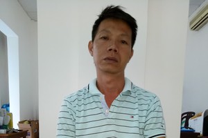 黃紹其患肝炎多年如今幹不了活。