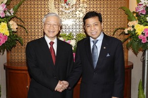 阮富仲總書記會見印尼人民代表會議議長瑟迪亞‧諾凡多。（圖源：越通社）