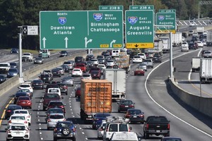 佛羅里達州大量民眾正加速撤離潛在受災地區。（圖源：互聯網）