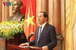 國家主席陳大光日前向菲律賓眾議院議長、AIPA-38主席潘塔里昂‧阿爾瓦雷茲致信祝賀。圖為國家主席陳大光。（圖源：VOV）