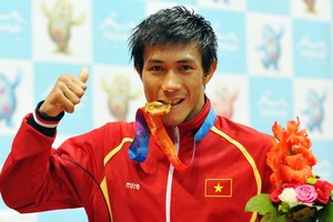 2013年AIMAG運動會中，阮陳唯一奪得57公斤級泰拳項目金牌。