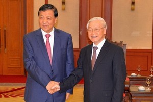 阮富仲總書記接見中共中央政治局常委劉雲山。（圖源：VOV）