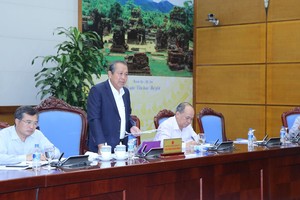 政府常務副總理張和平主持會議並發言。（圖源：黎山）