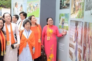 “男性關照婦女發展”圖片展。（資料圖源：趣兒）