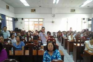 與會婦女代表在會上發表意見。（示意圖源：互聯網）