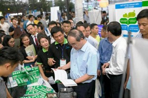 市委書記阮善仁出席青年創業活動。