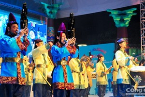 圖為2017年胡志明市-慶州世界文化盛會一節目。（圖源：市公安報）