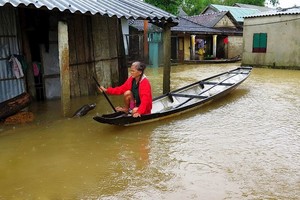 廣治省逾 300 民房仍嚴重受淹。（圖源：青松）