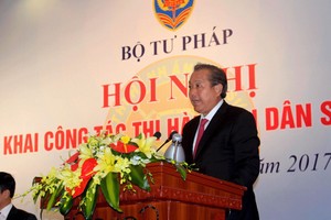 政府常務副總理張和平在會議上發言。（圖源：梅叉）