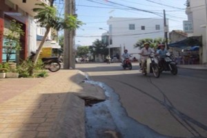 不得擅自剷低人行道。（圖源：互聯網）