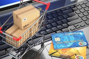 越南電子商務越來越普遍，同時也因越來越多的人喜歡在網上購物，已成為民眾每日不可或缺的一部分。（示意圖源：互聯網）