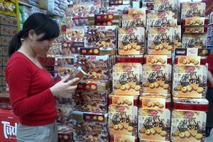 糖果餅乾是須檢查的春節食品之一。