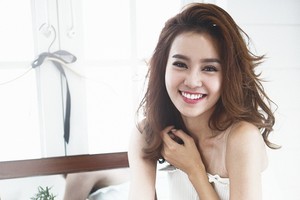 才華、美貌的演員寧楊蘭玉。