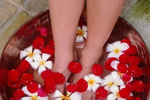 中醫認為，熱水泡腳有推動血運、溫煦臟腑、健身防病的養生功效。（示意圖源：互聯網）