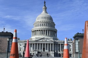 聯邦政府局部停運令不少人關注事態發展。（圖源：互聯網）