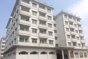 許多安置房蓋好後被閒置，荒廢多年沒人住。（示意圖源：互聯網）