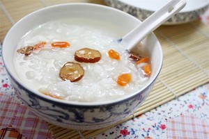 冬天不妨飲些粥湯，滋補又養生。（示意圖源：互聯網）