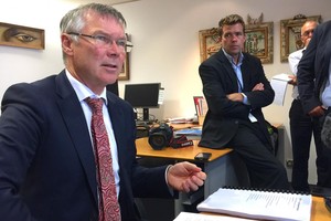 2018年2月21日，新西蘭惠靈頓，新西蘭貿易部長帕克(David Parker)在有關TPP修訂版本的記者會上發言。（圖源：路透社）