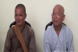 兩名假僧侶黎文生和阮明成。（圖源：公安提供）