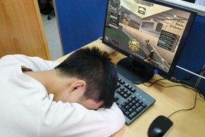 沉迷於電子遊戲。（示意圖源：互聯網）