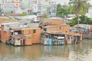 第八郡雙涌沿岸的住房一瞥。（圖源：誠智）