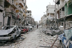 敘利亞首都大馬士革附近東古塔區在遭轟炸後。（圖源：路透社）