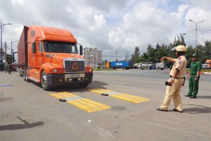 堅決處理超載車。（示意圖源：互聯網）