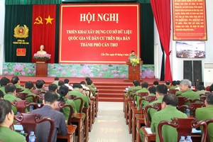 昨(5)日，芹苴市公安廳舉行展開建立該市居民國家數據庫會議。