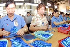 天龍集團的生產線一隅。