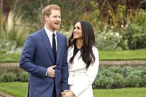 英國哈里王子即將與美國演員梅根‧馬克爾完婚，但兩人不打算收結婚賀禮，而是選定了多家慈善機構，呼籲公衆把禮金捐給慈善事業。（圖源：AP）