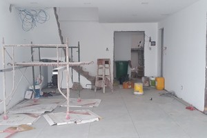 七賢公寓未經消防驗收就讓居民入住。