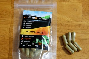 FDA警告：近年來在美國涉及44起死亡案例與營養補充劑的卡痛(Kratom)有關。（圖源：互聯網）